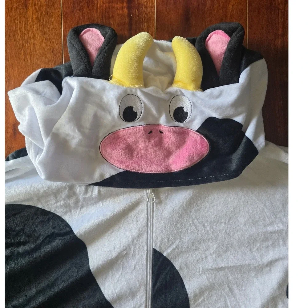 Spirit Halloween Cow Union Suit Adult One Size Plush Halloween Jumpsuit Costume - Picture 6 of 11
